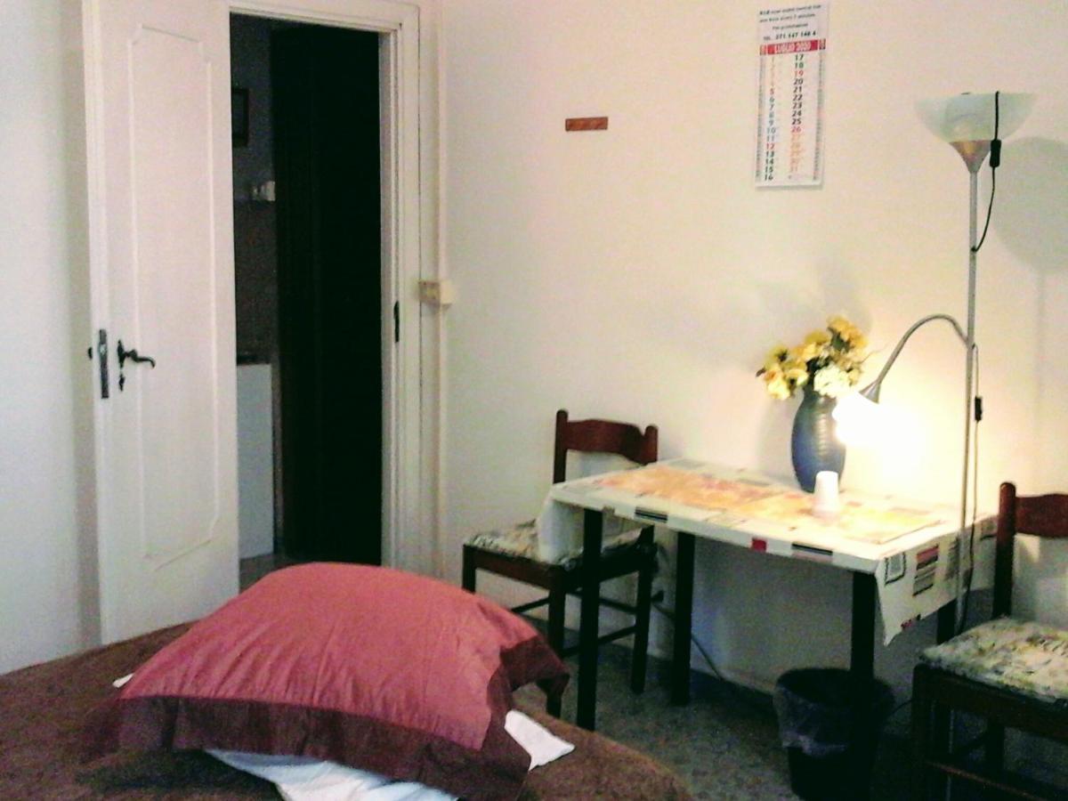 B&B Near Metro' Central Line - Only Wc In The Rooms 15 Minutes To Termini Station 20 To Spagna Square - In The Night Bus Róma Kültér fotó